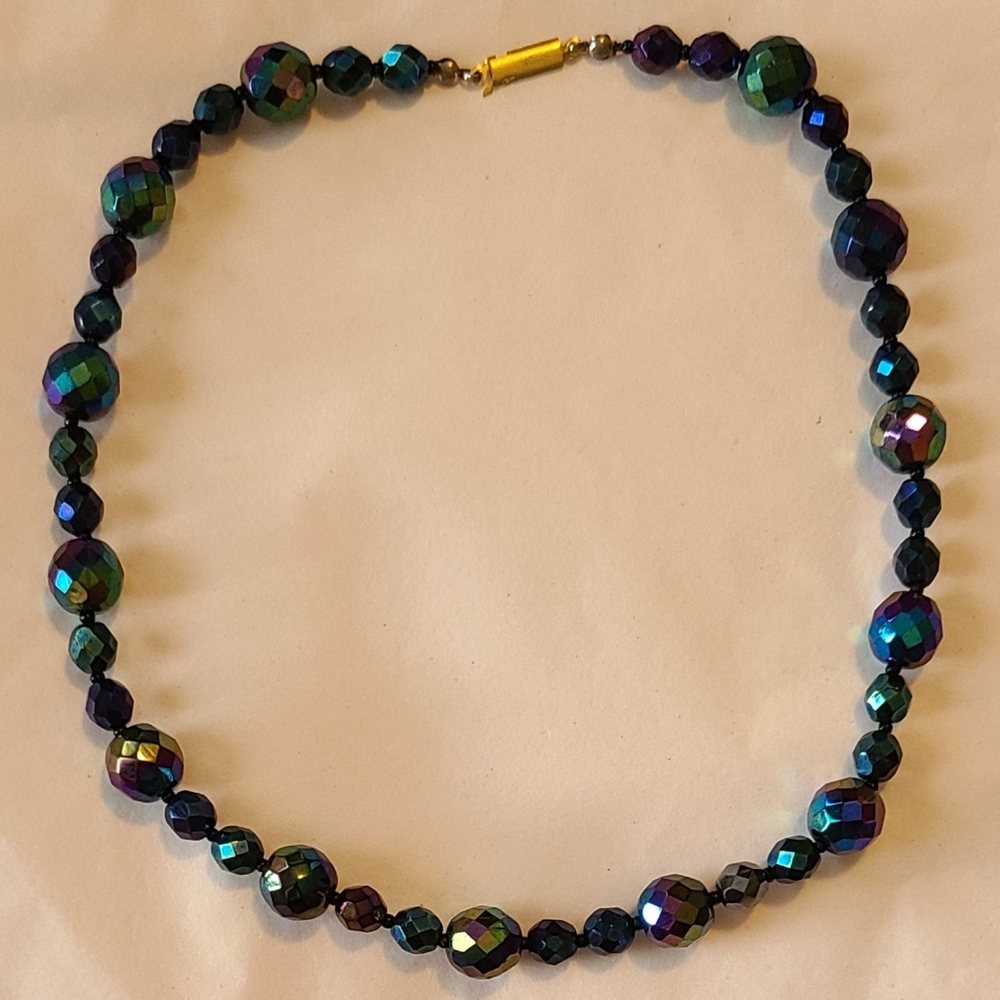 VINTAGE 1960'S Bohemian Black Peacock Carnival Glass Choker Bead Necklace